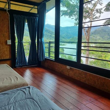 Baanhatsompaen Homestay Ranong Bagian luar foto