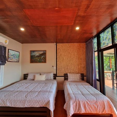 Baanhatsompaen Homestay Ranong Bagian luar foto