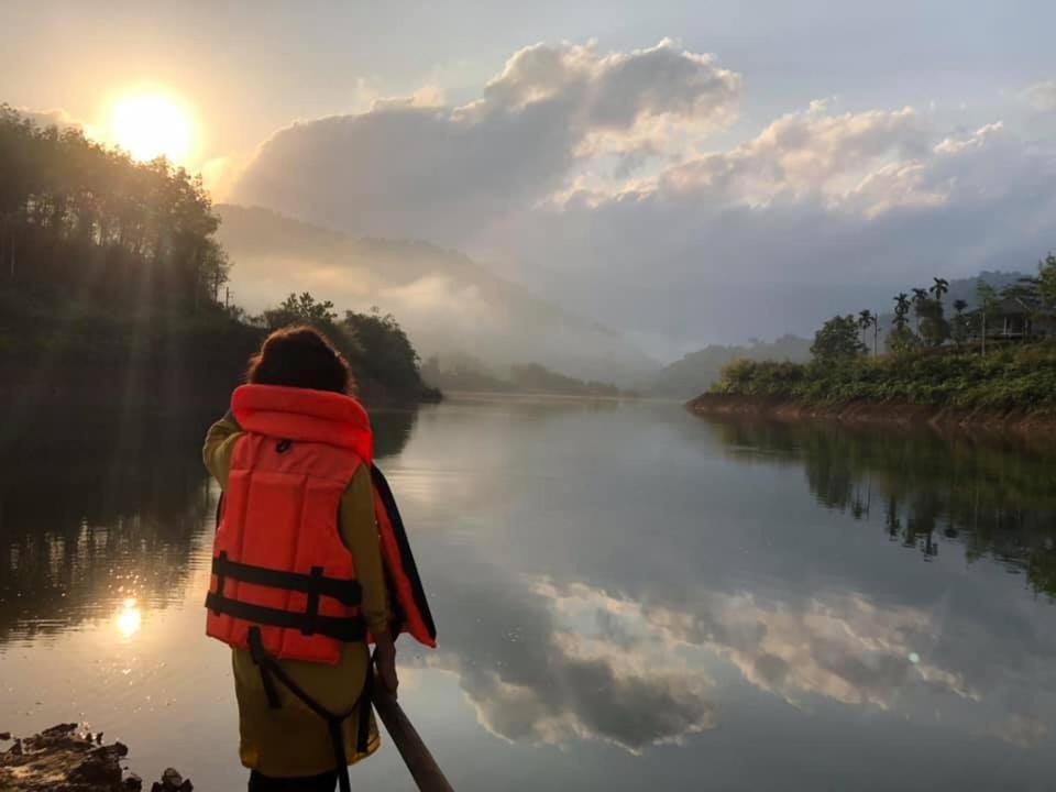 Baanhatsompaen Homestay Ranong Bagian luar foto