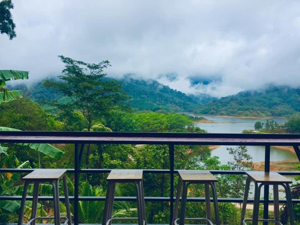 Baanhatsompaen Homestay Ranong Bagian luar foto