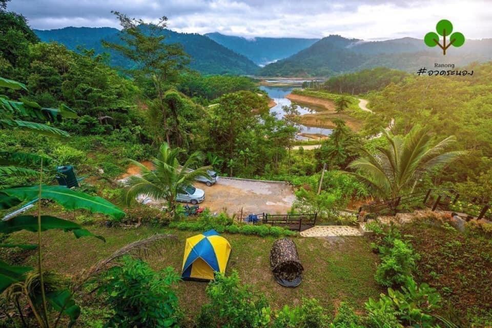 Baanhatsompaen Homestay Ranong Bagian luar foto
