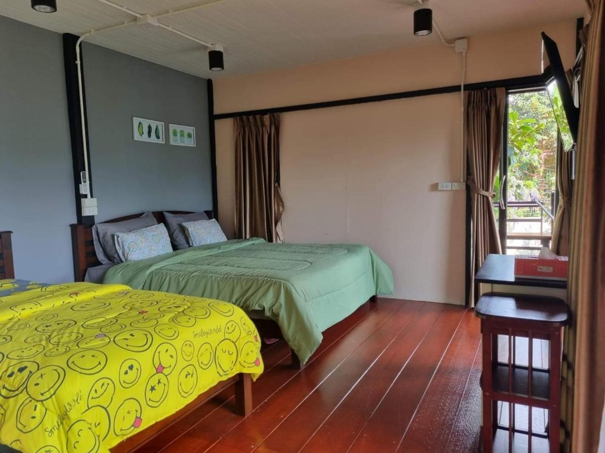 Baanhatsompaen Homestay Ranong Bagian luar foto