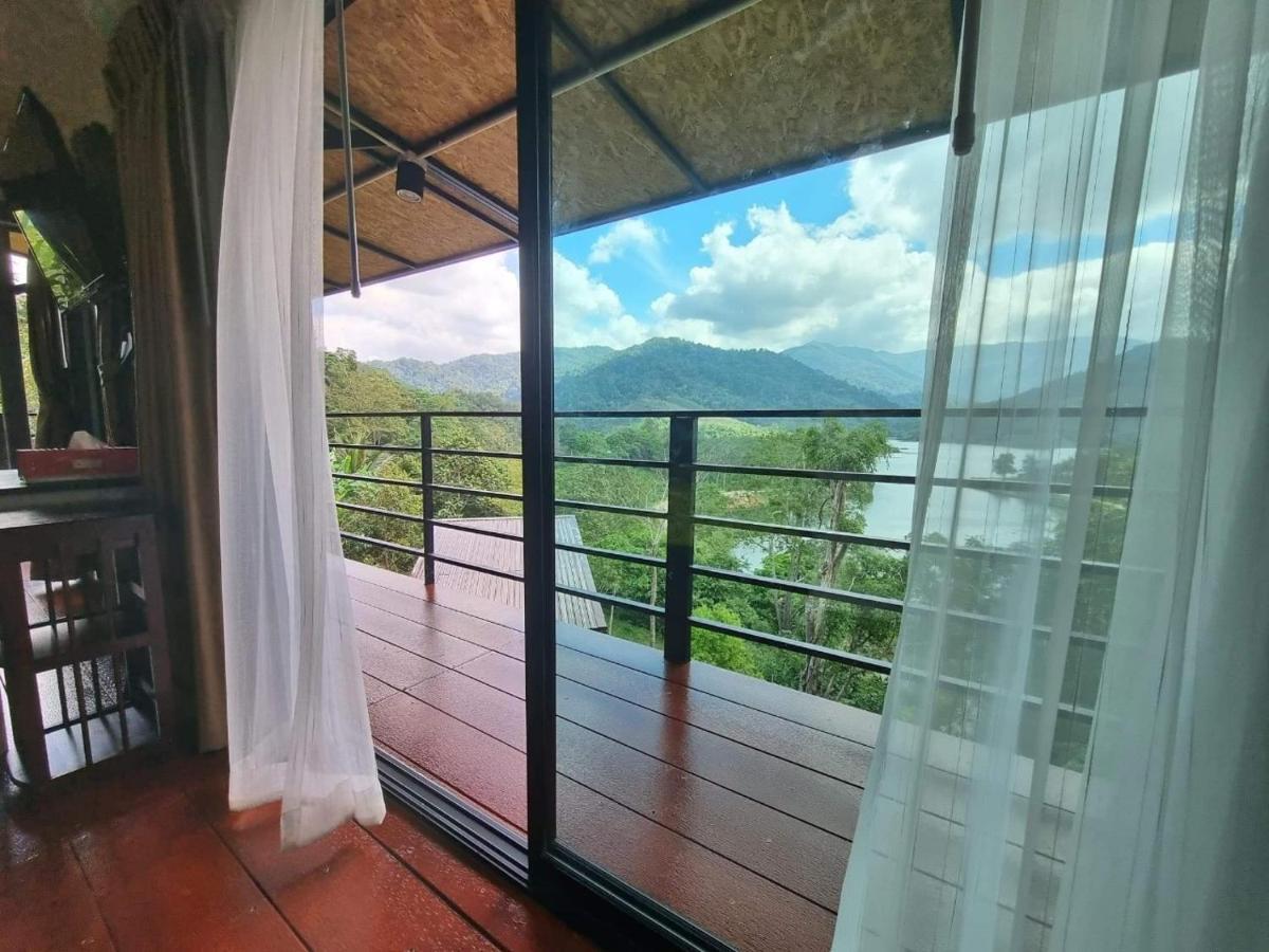 Baanhatsompaen Homestay Ranong Bagian luar foto